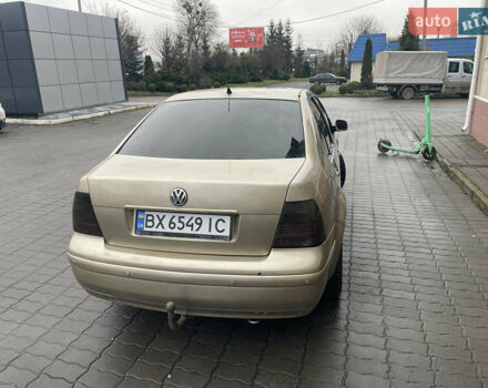 Бежевий Фольксваген Бора, об'ємом двигуна 1.6 л та пробігом 300 тис. км за 3200 $, фото 4 на Automoto.ua