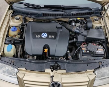 Бежевый Фольксваген Бора, объемом двигателя 1.6 л и пробегом 275 тыс. км за 3700 $, фото 14 на Automoto.ua