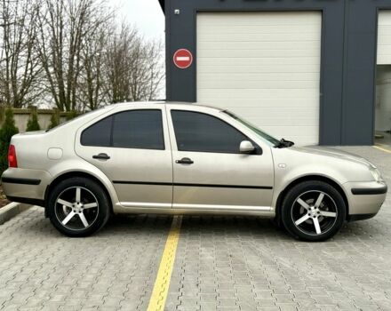 Бежевый Фольксваген Бора, объемом двигателя 1.6 л и пробегом 220 тыс. км за 5700 $, фото 4 на Automoto.ua