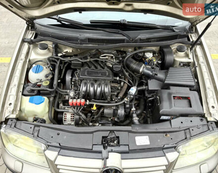 Бежевый Фольксваген Бора, объемом двигателя 1.6 л и пробегом 220 тыс. км за 5700 $, фото 80 на Automoto.ua