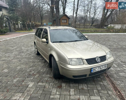 Бежевий Фольксваген Бора, об'ємом двигуна 1.98 л та пробігом 315 тис. км за 2999 $, фото 97 на Automoto.ua