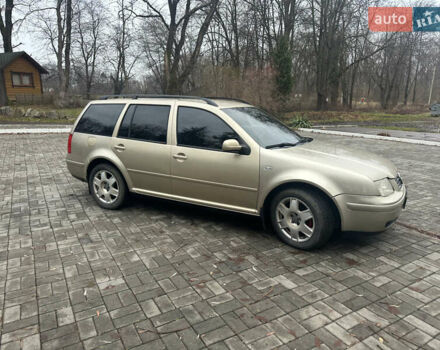 Бежевий Фольксваген Бора, об'ємом двигуна 1.98 л та пробігом 315 тис. км за 2999 $, фото 5 на Automoto.ua