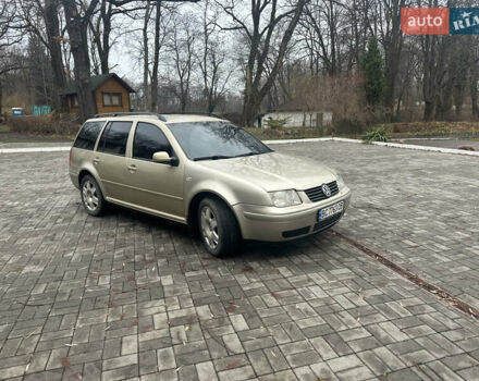 Бежевий Фольксваген Бора, об'ємом двигуна 1.98 л та пробігом 315 тис. км за 2999 $, фото 2 на Automoto.ua