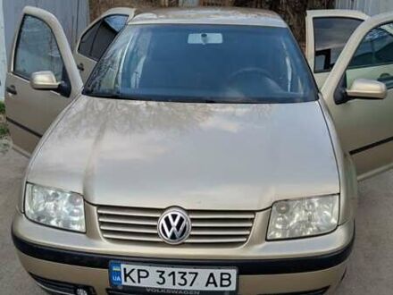 Фольксваген Бора 2002 в Запорожье на Automoto.ua Бежевый Фольксваген Бора, объемом двигателя 1.6 л и пробегом 327 тыс. км за 4500 $, фото 1 на Automoto.ua