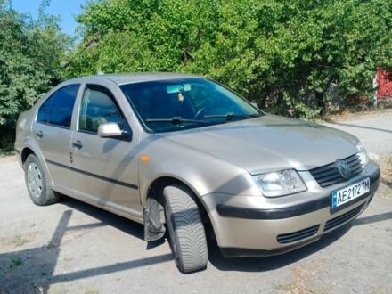 Фольксваген Бора 2003 у Кривому Розі на Automoto.ua Бежевий Фольксваген Бора, об'ємом двигуна 1.6 л та пробігом 2 тис. км за 3837 $, фото 1 на Automoto.ua