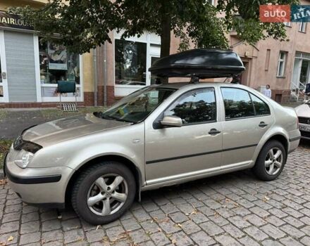 Бежевый Фольксваген Бора, объемом двигателя 1.6 л и пробегом 290 тыс. км за 4000 $, фото 1 на Automoto.ua