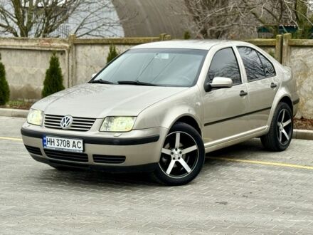 Бежевий Фольксваген Бора, об'ємом двигуна 1.6 л та пробігом 220 тис. км за 5700 $, фото 1 на Automoto.ua