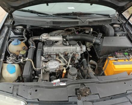 Чорний Фольксваген Бора, об'ємом двигуна 0 л та пробігом 428 тис. км за 1900 $, фото 1 на Automoto.ua