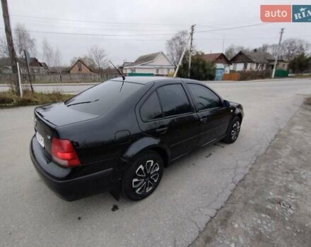 Черный Фольксваген Бора, объемом двигателя 1.6 л и пробегом 375 тыс. км за 3500 $, фото 15 на Automoto.ua