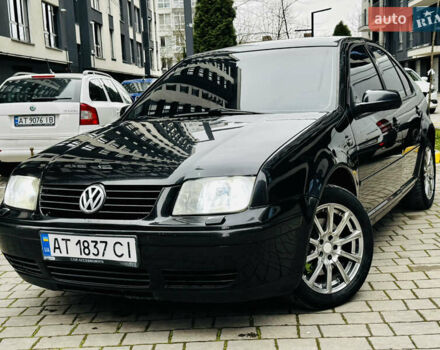 Черный Фольксваген Бора, объемом двигателя 2.3 л и пробегом 296 тыс. км за 3250 $, фото 6 на Automoto.ua