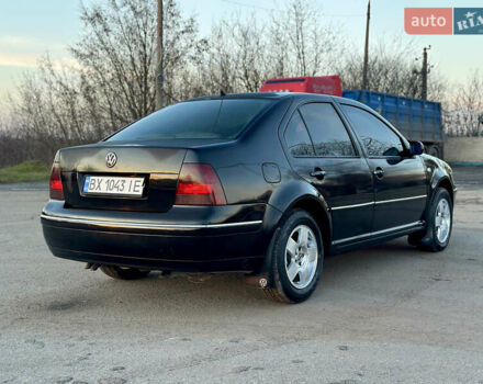Черный Фольксваген Бора, объемом двигателя 1.6 л и пробегом 287 тыс. км за 3500 $, фото 4 на Automoto.ua