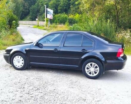 Черный Фольксваген Бора, объемом двигателя 1.6 л и пробегом 317 тыс. км за 3999 $, фото 4 на Automoto.ua