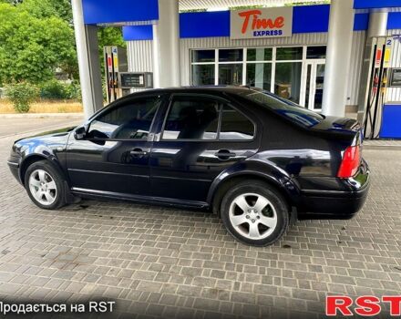 Черный Фольксваген Бора, объемом двигателя 1.9 л и пробегом 231 тыс. км за 4500 $, фото 4 на Automoto.ua