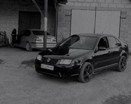 Черный Фольксваген Бора, объемом двигателя 1.6 л и пробегом 300 тыс. км за 4500 $, фото 11 на Automoto.ua