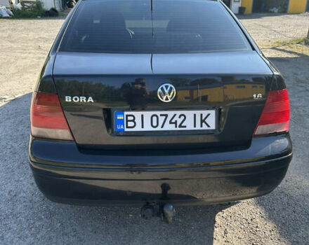 Черный Фольксваген Бора, объемом двигателя 1.6 л и пробегом 258 тыс. км за 4300 $, фото 6 на Automoto.ua