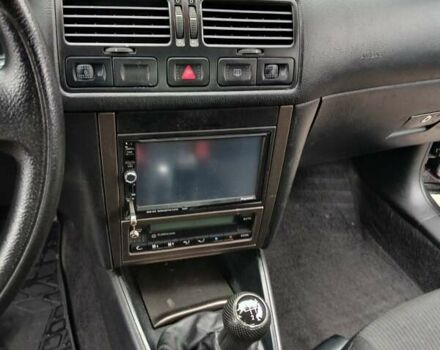 Черный Фольксваген Бора, объемом двигателя 1.6 л и пробегом 233 тыс. км за 4300 $, фото 4 на Automoto.ua