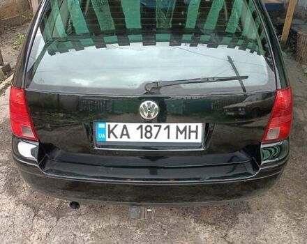 Черный Фольксваген Бора, объемом двигателя 2.3 л и пробегом 300 тыс. км за 3500 $, фото 5 на Automoto.ua