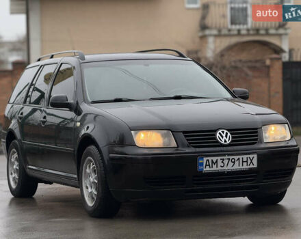 Черный Фольксваген Бора, объемом двигателя 1.6 л и пробегом 318 тыс. км за 3500 $, фото 7 на Automoto.ua