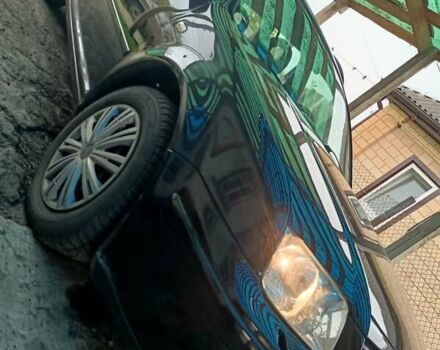 Черный Фольксваген Бора, объемом двигателя 2.3 л и пробегом 300 тыс. км за 3500 $, фото 9 на Automoto.ua