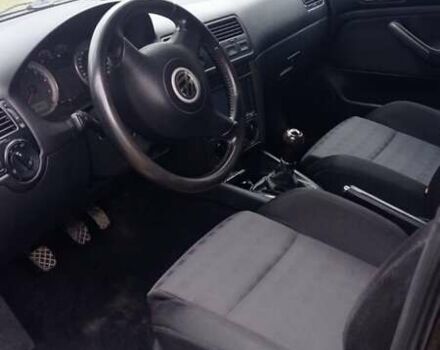 Черный Фольксваген Бора, объемом двигателя 1.6 л и пробегом 200 тыс. км за 4500 $, фото 3 на Automoto.ua