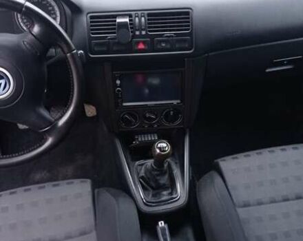 Черный Фольксваген Бора, объемом двигателя 1.6 л и пробегом 200 тыс. км за 4500 $, фото 16 на Automoto.ua