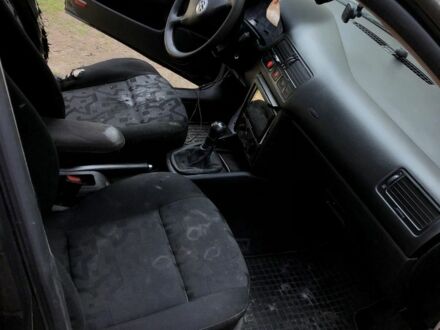 Черный Фольксваген Бора, объемом двигателя 1.9 л и пробегом 289 тыс. км за 1450 $, фото 1 на Automoto.ua