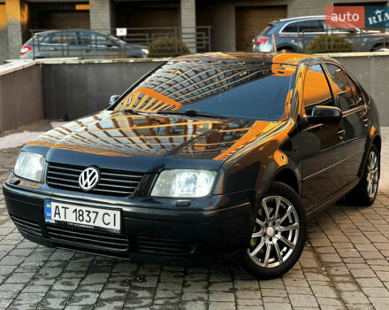 Черный Фольксваген Бора, объемом двигателя 2.33 л и пробегом 300 тыс. км за 2950 $, фото 1 на Automoto.ua