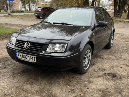 Черный Фольксваген Бора, объемом двигателя 1.9 л и пробегом 372 тыс. км за 5000 $, фото 1 на Automoto.ua