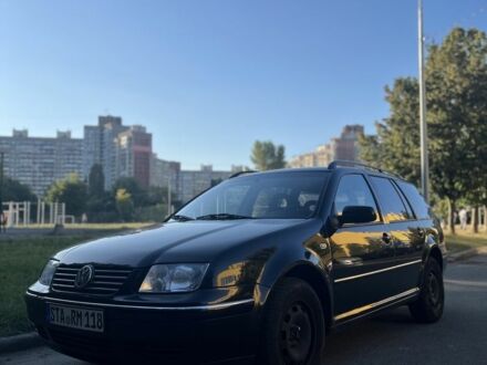 Черный Фольксваген Бора, объемом двигателя 1.6 л и пробегом 450 тыс. км за 1950 $, фото 1 на Automoto.ua