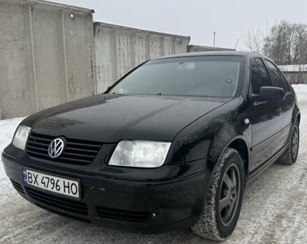 Черный Фольксваген Бора, объемом двигателя 1.4 л и пробегом 325 тыс. км за 3900 $, фото 1 на Automoto.ua