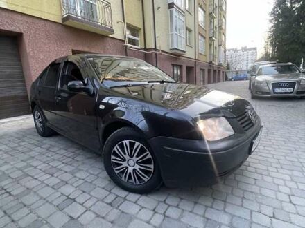 Фольксваген Бора 2005 у Івано-Франківську на Automoto.ua Чорний Фольксваген Бора, об'ємом двигуна 1.6 л та пробігом 257 тис. км за 3500 $, фото 1 на Automoto.ua