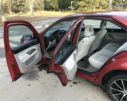 Червоний Фольксваген Бора, об'ємом двигуна 2 л та пробігом 3 тис. км за 3500 $, фото 4 на Automoto.ua