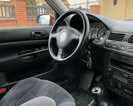 Червоний Фольксваген Бора, об'ємом двигуна 1.6 л та пробігом 280 тис. км за 4500 $, фото 1 на Automoto.ua