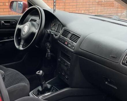 Червоний Фольксваген Бора, об'ємом двигуна 1.6 л та пробігом 280 тис. км за 4500 $, фото 12 на Automoto.ua