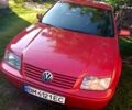 Красный Фольксваген Бора, объемом двигателя 1.9 л и пробегом 290 тыс. км за 4500 $, фото 1 на Automoto.ua