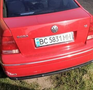 Красный Фольксваген Бора, объемом двигателя 1.6 л и пробегом 345 тыс. км за 4200 $, фото 8 на Automoto.ua