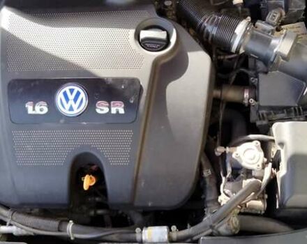 Красный Фольксваген Бора, объемом двигателя 1.6 л и пробегом 345 тыс. км за 4200 $, фото 6 на Automoto.ua