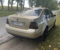 Желтый Фольксваген Бора, объемом двигателя 1.6 л и пробегом 200 тыс. км за 4500 $, фото 2 на Automoto.ua