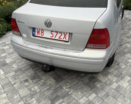 Серый Фольксваген Бора, объемом двигателя 2 л и пробегом 302 тыс. км за 2000 $, фото 2 на Automoto.ua