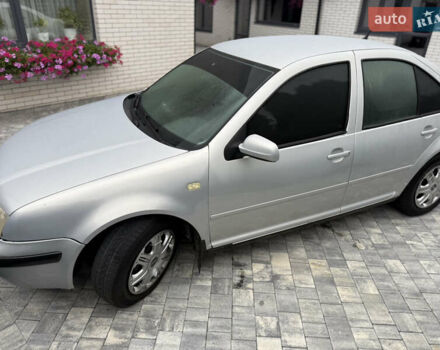 Серый Фольксваген Бора, объемом двигателя 2 л и пробегом 302 тыс. км за 2000 $, фото 4 на Automoto.ua