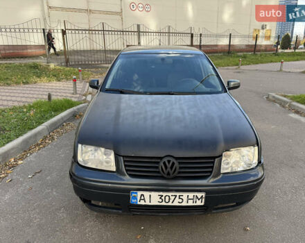 Серый Фольксваген Бора, объемом двигателя 2 л и пробегом 320 тыс. км за 2800 $, фото 1 на Automoto.ua