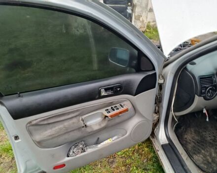 Серый Фольксваген Бора, объемом двигателя 2.3 л и пробегом 540 тыс. км за 1550 $, фото 5 на Automoto.ua