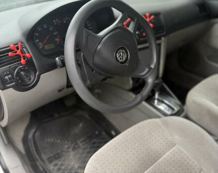 Серый Фольксваген Бора, объемом двигателя 2 л и пробегом 302 тыс. км за 2000 $, фото 7 на Automoto.ua