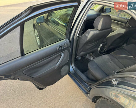 Серый Фольксваген Бора, объемом двигателя 2 л и пробегом 320 тыс. км за 2800 $, фото 10 на Automoto.ua