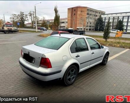 Сірий Фольксваген Бора, об'ємом двигуна 1.6 л та пробігом 364 тис. км за 4200 $, фото 3 на Automoto.ua