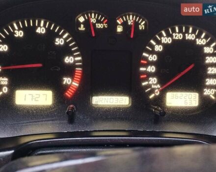 Сірий Фольксваген Бора, об'ємом двигуна 1.6 л та пробігом 360 тис. км за 4200 $, фото 5 на Automoto.ua