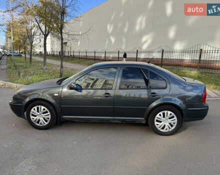 Серый Фольксваген Бора, объемом двигателя 2 л и пробегом 320 тыс. км за 2800 $, фото 7 на Automoto.ua