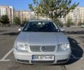 Серый Фольксваген Бора, объемом двигателя 1.4 л и пробегом 170 тыс. км за 4800 $, фото 1 на Automoto.ua