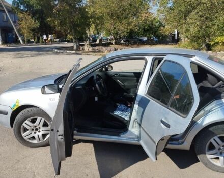 Серый Фольксваген Бора, объемом двигателя 1.6 л и пробегом 255 тыс. км за 1400 $, фото 8 на Automoto.ua