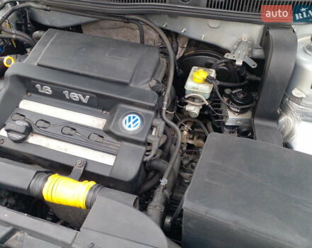 Сірий Фольксваген Бора, об'ємом двигуна 1.6 л та пробігом 198 тис. км за 4500 $, фото 6 на Automoto.ua